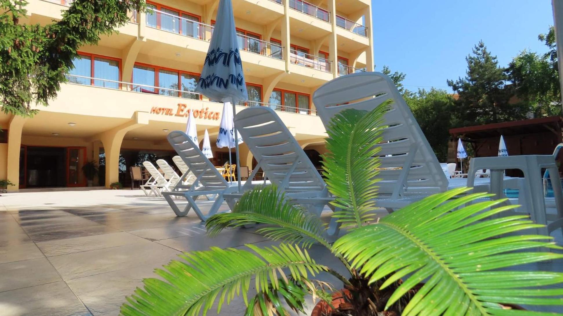 Hotel Exotica Golden Sands Exterior photo